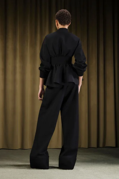 Look 1